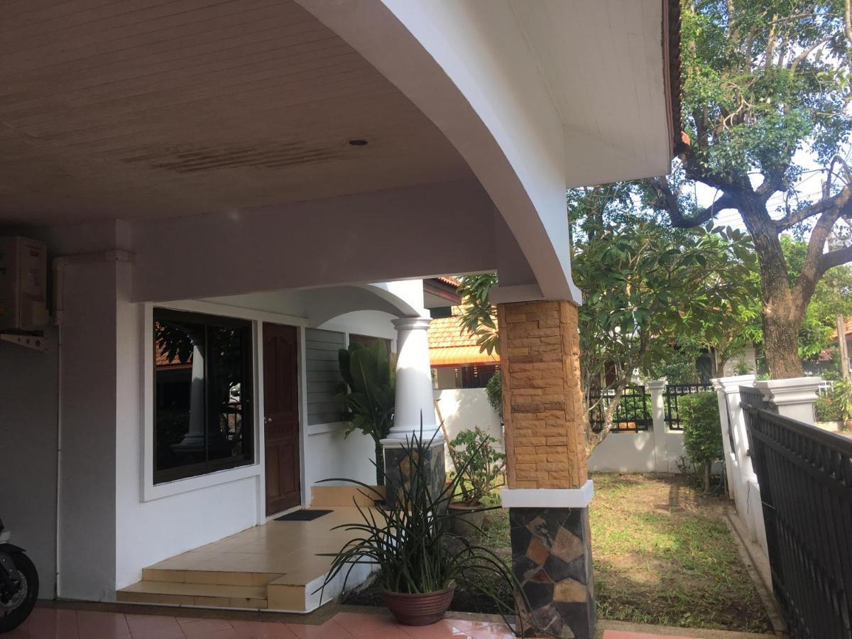 Beautiful 3 Bedroom Garden Villa 찰롱 외부 사진